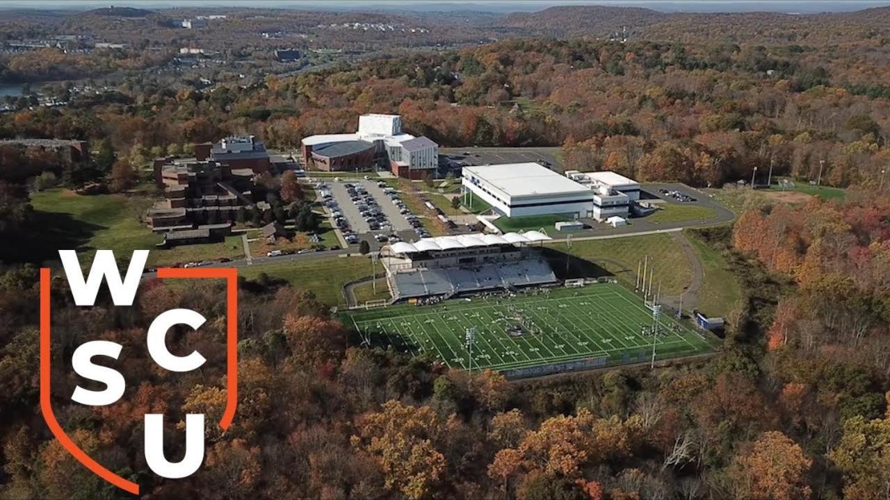 Welcome To Hat City Danbury, A Suburban Retreat Exterior foto